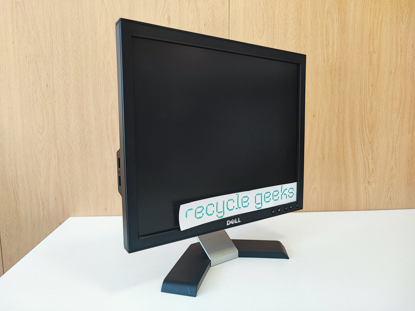 Monitor Dell P170S 17'' 1280x1024 Estado: Muito Bom - B