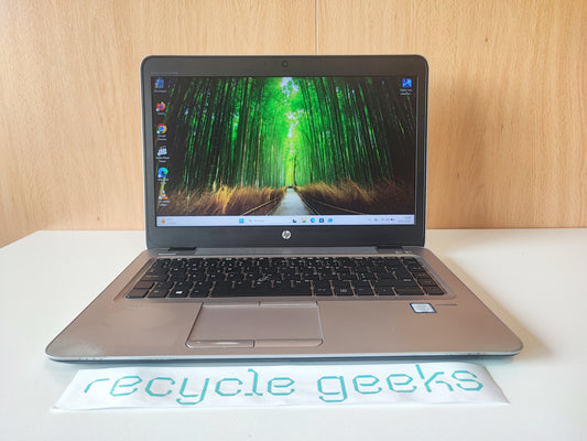 HP EliteBook 840 G3 Intel i5-6500U 8GB Ram 128GB SSD Teclado PT Win 11 Estado: Muito Bom - B