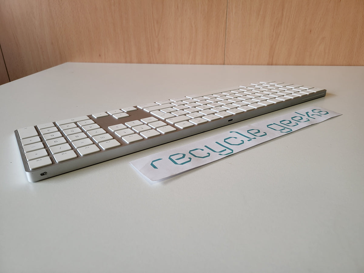 Apple Magic Keyboard with Numeric Keypad A1843 MQ052B/A EN-UK (white) — Grade A