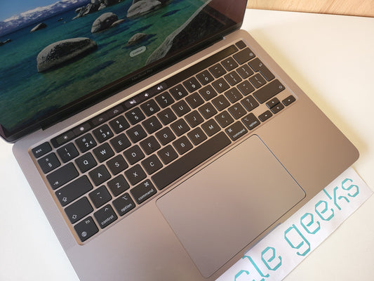 Portátil Apple Macbook Pro A2338 M1 8GB Ram 512GB SSD macOS Tahoe Bateria Nova UK (grey) — Condição: Excelente