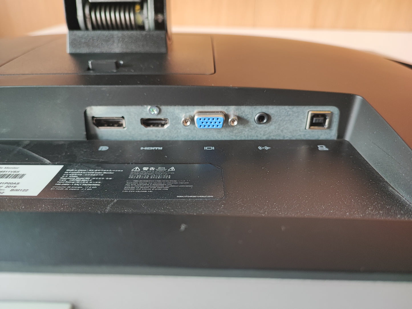 Monitor HP EliteDisplay E240c 24'' Full HD LED IPS VGA DVI DP Estado: Muito Bom - B