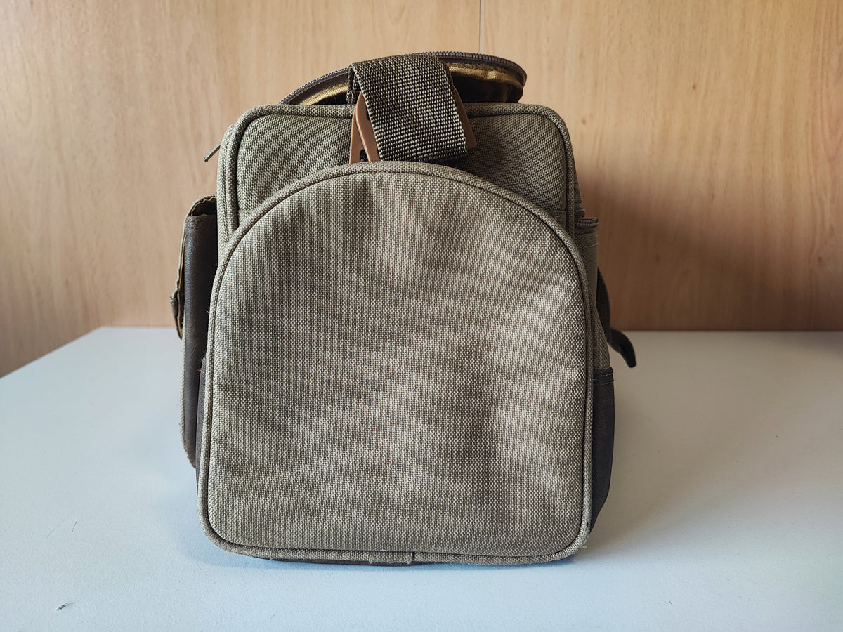 Mochila de Ombro Lacor para Fotografia (Bege) — Condição: Muito Bom