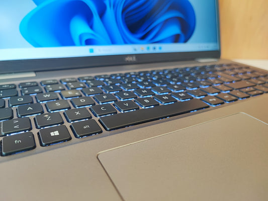 Portátil Dell Latitude 5520 2022 i5 1135G7 16GB Ram 512GB NVMe 15.6" Full HD Windows 11