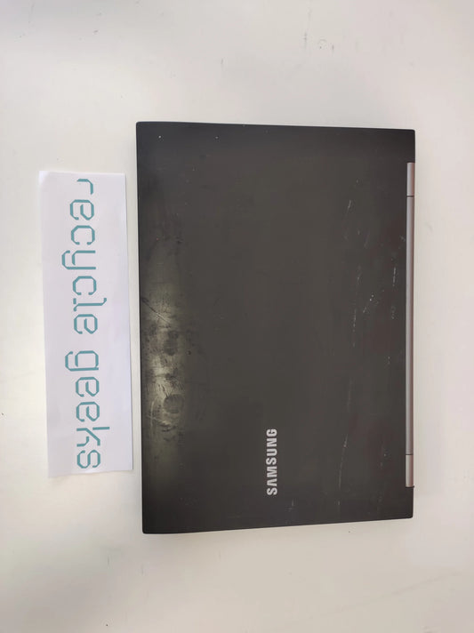 Samsung 4 NP400B4B-A01PT i5 2450M 4GB Ram 500GB HDD Win 10 Estado: Muito Bom