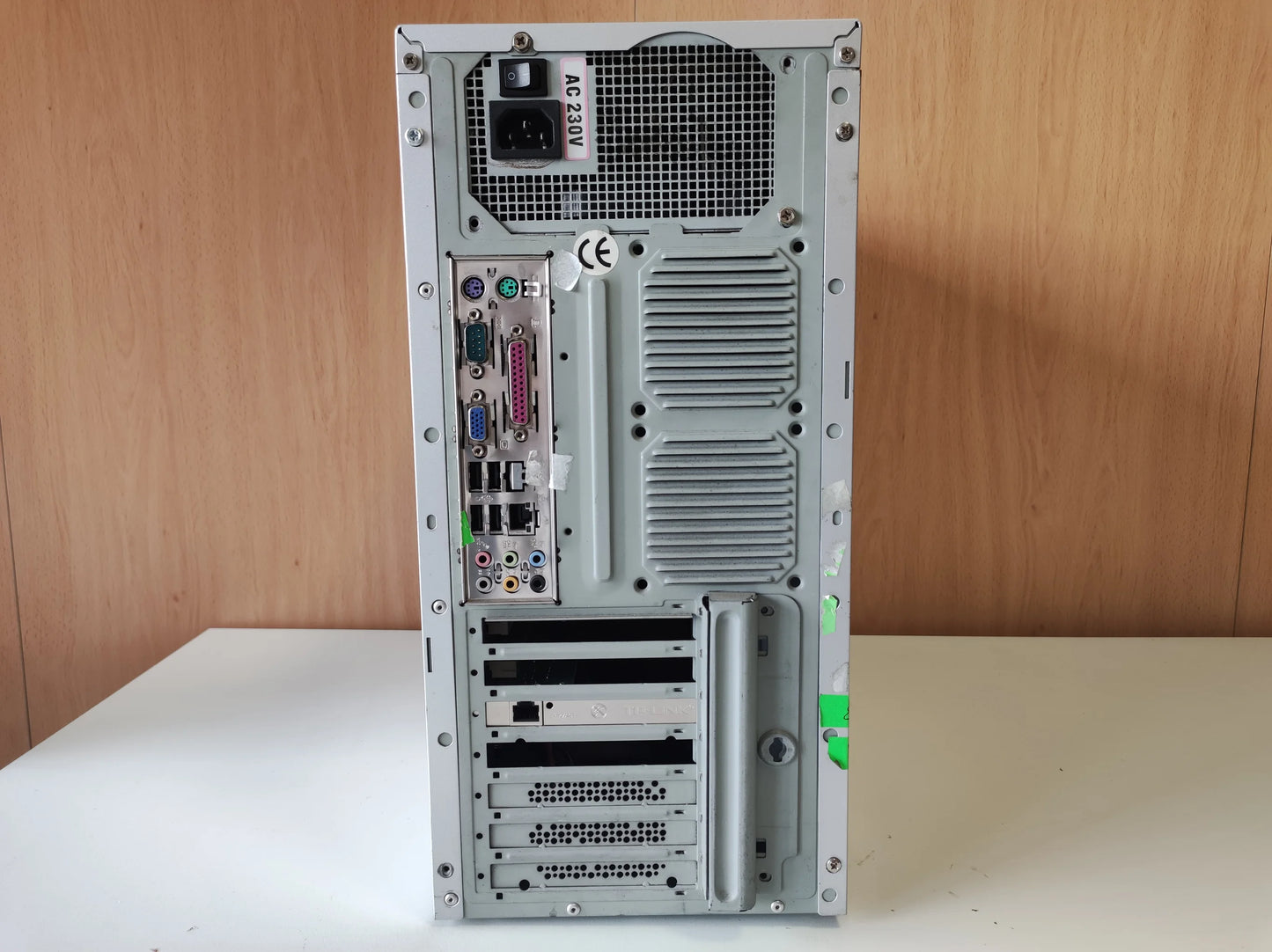 Computador Fixo AMD Sempron Le-1150 2 RAM DDR2 80GB HDD Estado: Razoável - C