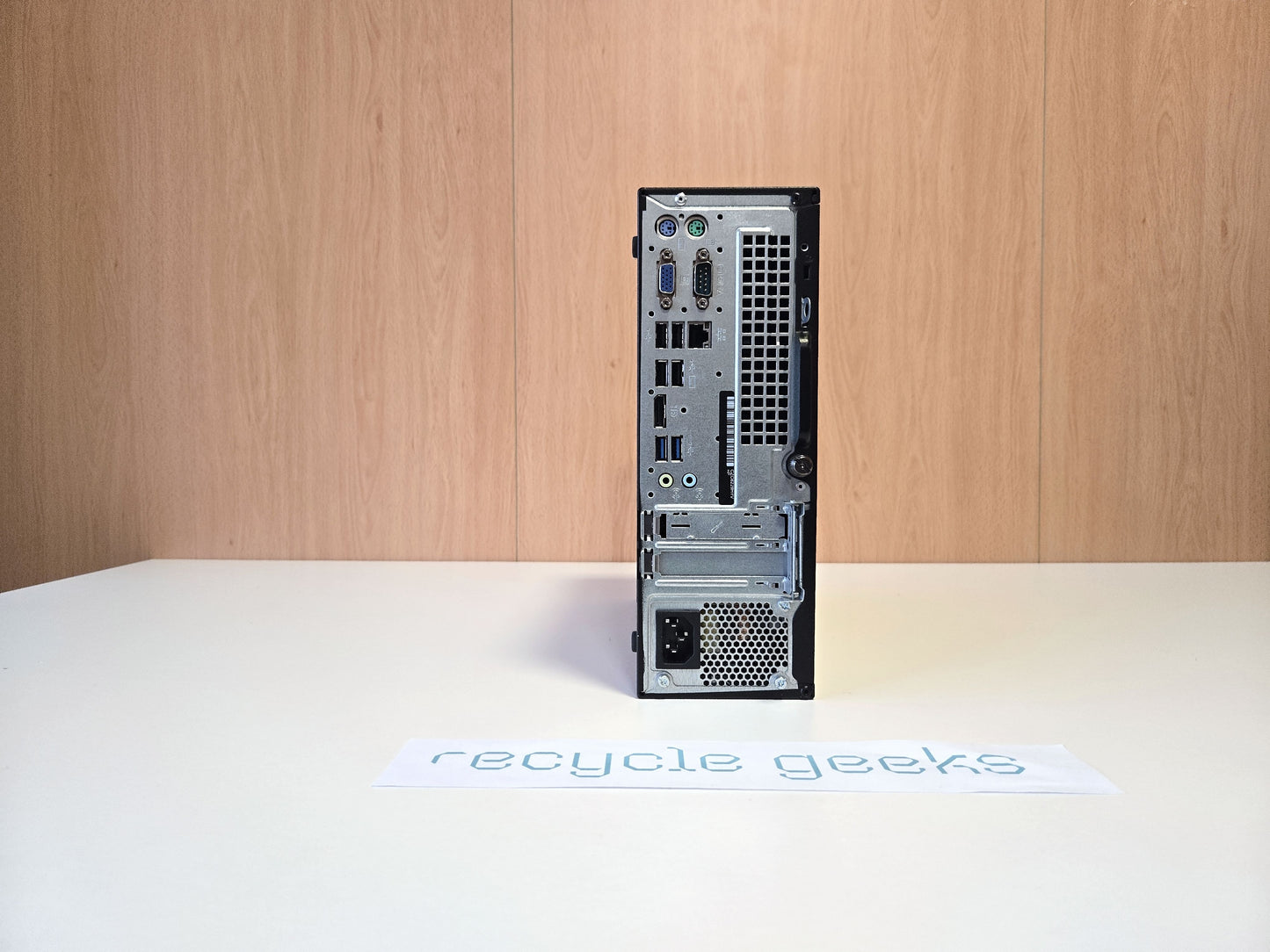 HP ProDesk 400 G3 SFF Desktop Computer, Intel Pentium G4400, 4GB DDR4 RAM, 500GB HD. Condition: Very Good - B