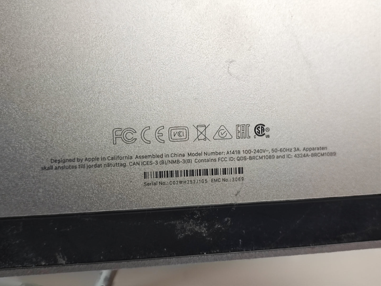 Computador Fixo Apple iMac 2017 (18,2) A1418 Intel Core i5 7400 8GB RAM DDR4 1TB SSD SATA