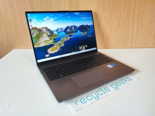 Huawei MateBook D16 Intel i5 12450H 16GB Ram 512GB NVMe Win 11 Estado: Excelente