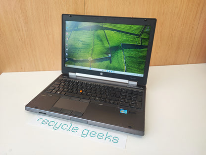 Portátil HP EliteBook 8570w Intel Core i7-3720QM 16GB RAM DDR3 240GB SSD SATA Teclado PT Portugal Estado: Muito Bom - B