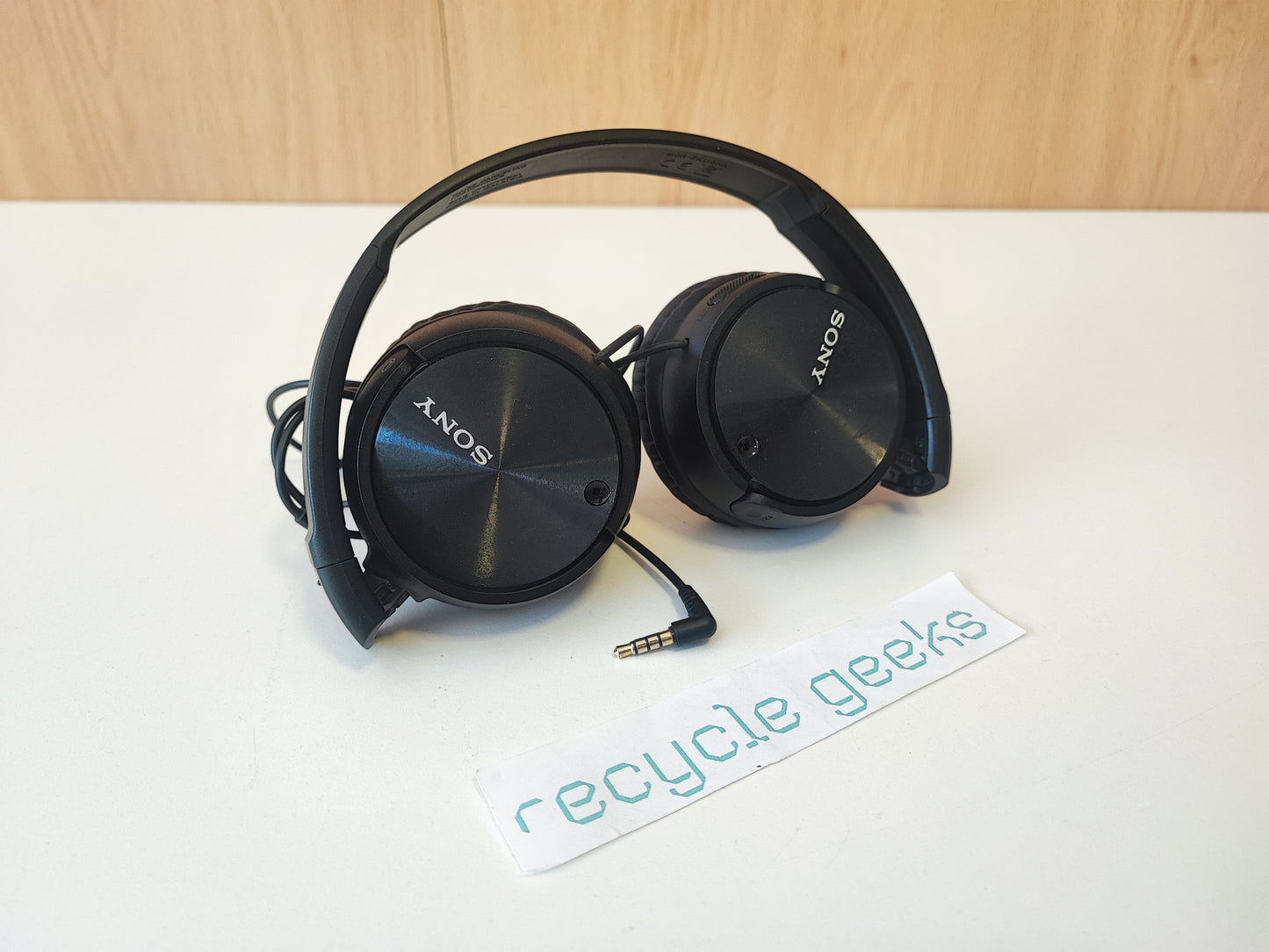 Auscultadores Sony MDR-ZX110NA Estado: Muito Bom - B