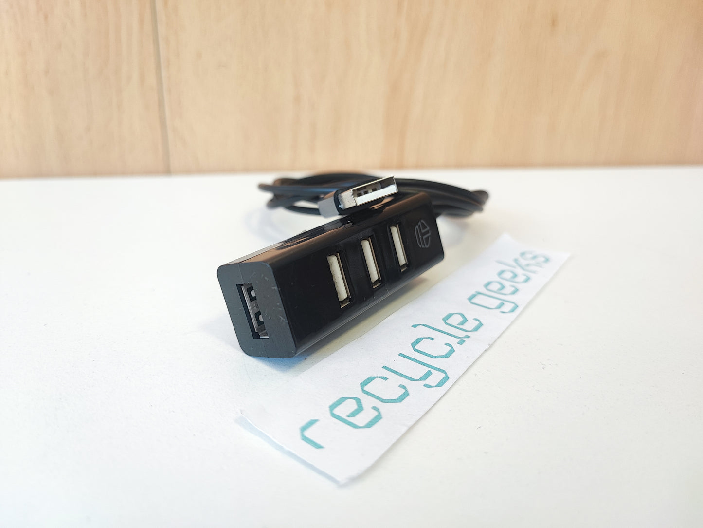 Cabos e adaptadores Hub 4 USB 2.0 Estado: Muito Bom - B