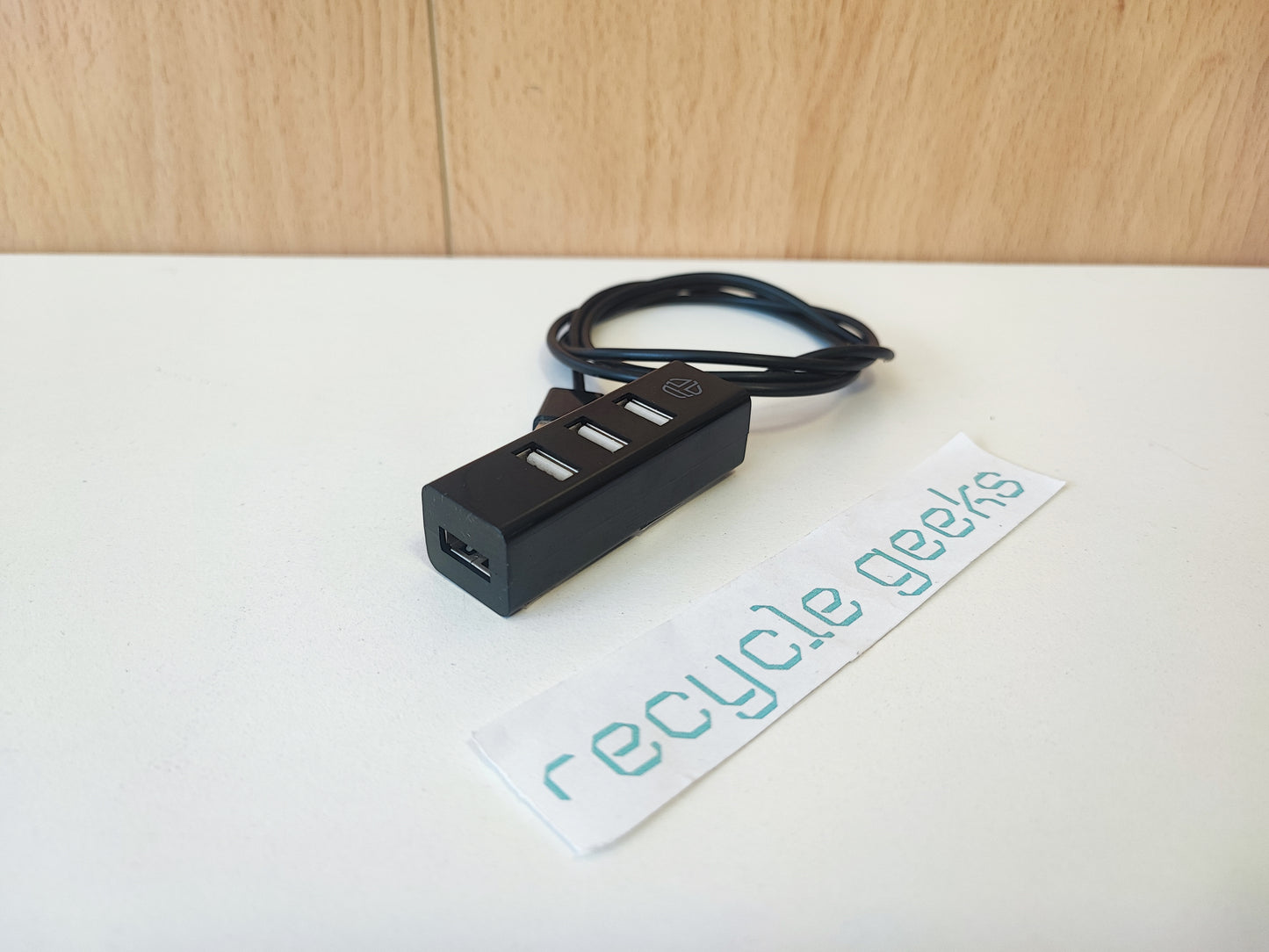 Cabos e adaptadores Hub 4 USB 2.0 Estado: Muito Bom - B
