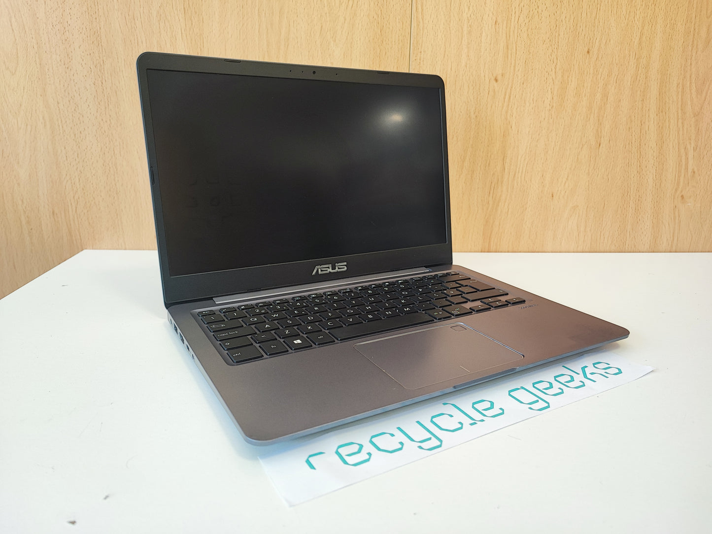 Portátil Asus VivoBook S S410UN Intel Core i5-8250U 8GB RAM DDR4 128GB SSD SATA Teclado PT Portugal Estado: Muito Bom - B
