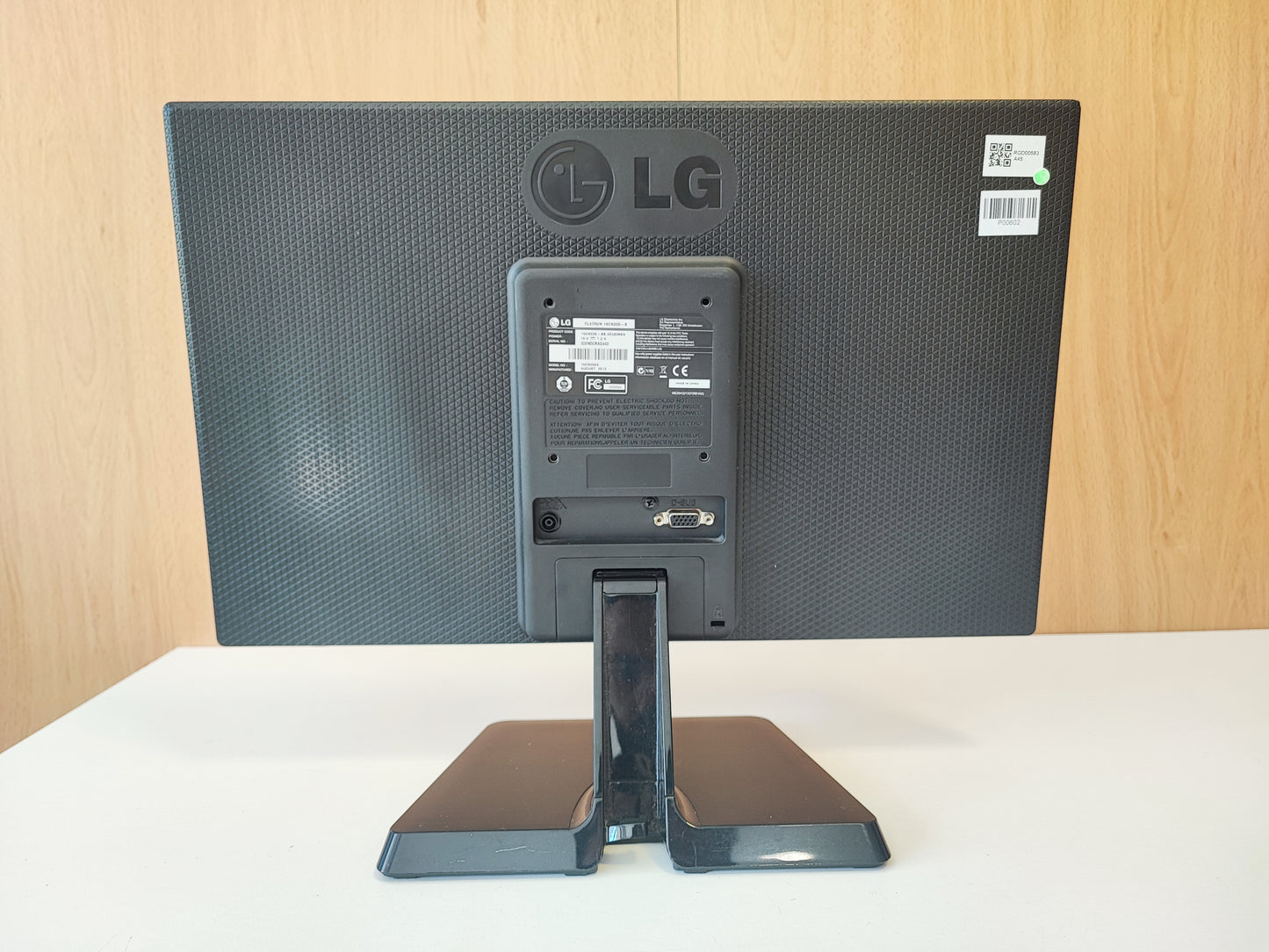 Monitor LG FLATRON 19EN33S-B 19'' 1366x768 Estado: Muito Bom - B