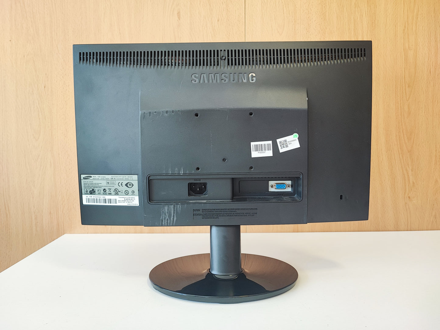 Monitor Samsung SyncMaster E1920 19'' 1366x768 Estado: Muito Bom - B