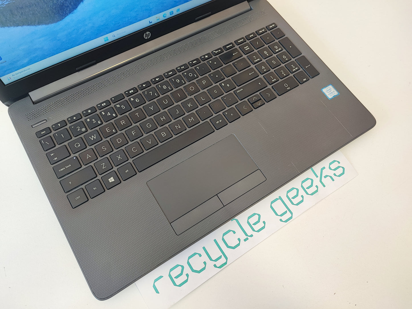 Portátil HP 250 G7 Intel i5-8265U 8GB Ram 128GB SSD Teclado PT Win 11 Estado: Muito Bom - B