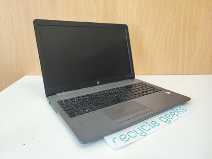 Portátil HP 250 G7 Intel i5-8265U 8GB Ram 128GB SSD Teclado PT Win 11 Estado: Muito Bom - B
