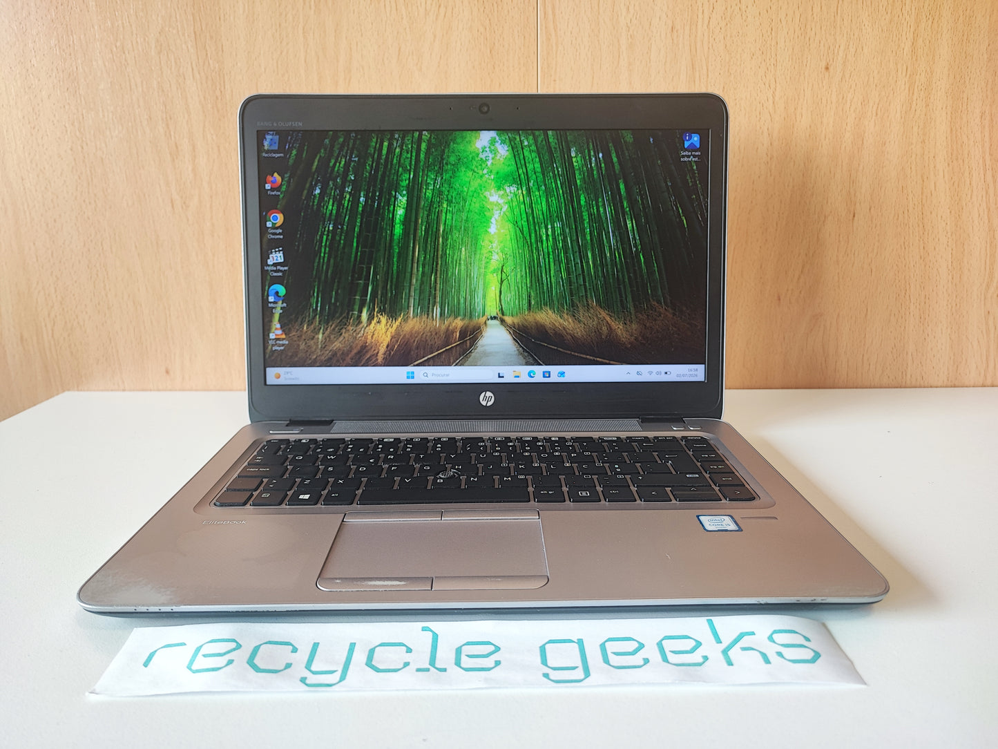 HP EliteBook 840 G3 Intel i5-6500U 8GB Ram 128GB SSD Teclado PT Win 11 Estado: Muito Bom - B