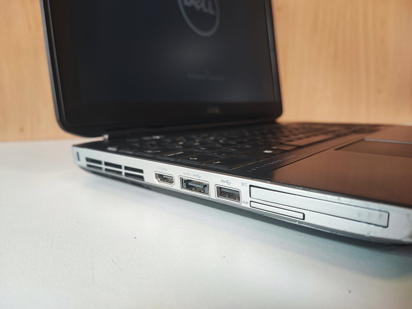 Dell Latitude E5530 Intel i5-3340M 8GB RAM 128GB SSD Teclado PT Win 11 Estado: Muito Bom - B