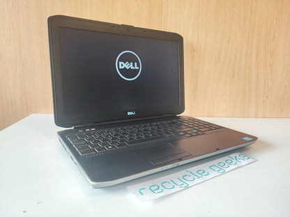 Dell Latitude E5530 Intel i5-3340M 8GB RAM 128GB SSD Teclado PT Win 11 Estado: Muito Bom - B