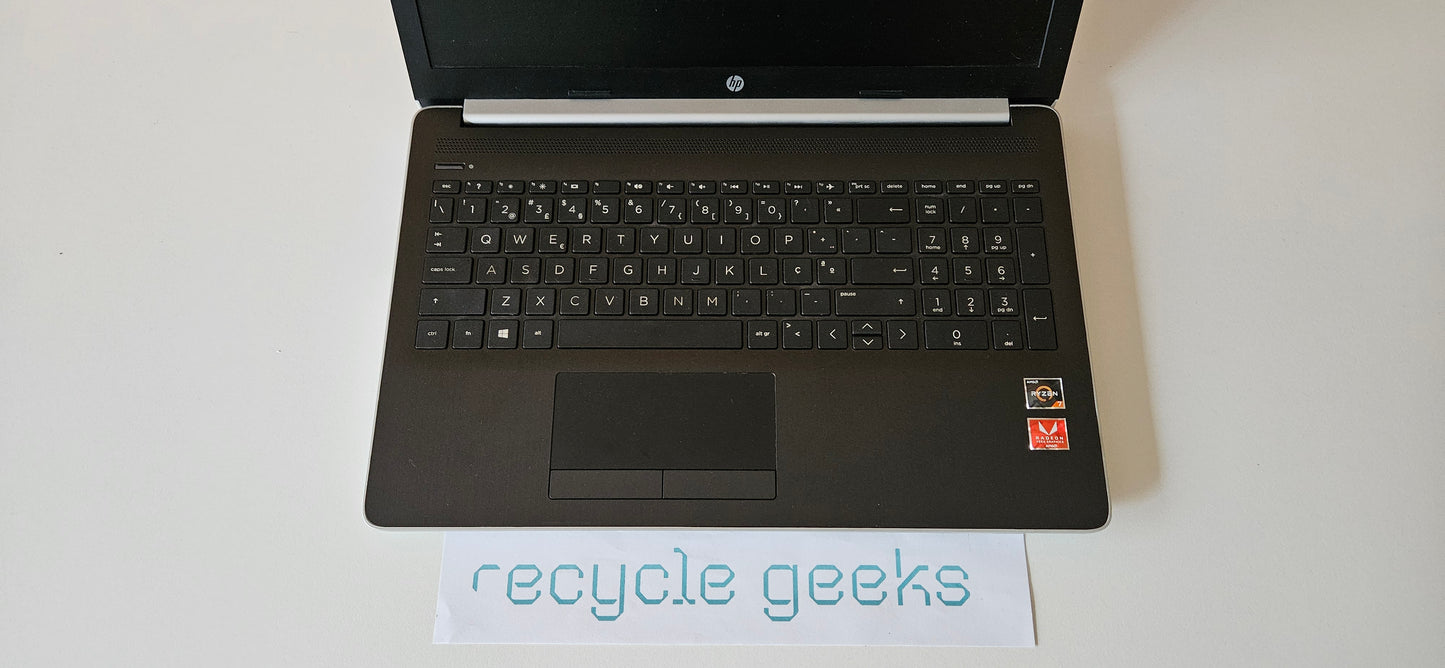 Portátil HP 15-db1xxx AMD Ryzen 7 3700U 16GB RAM 480GB SSD SATA Teclado PT Portugal Estado: Muito Bom - B