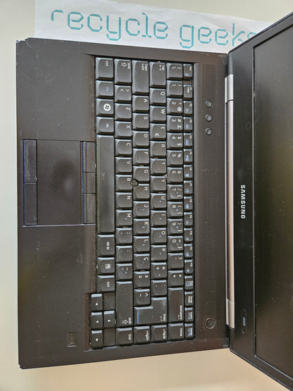 Portátil Samsung NP400B4B-A01PT intel core i5-2520M 4gb RAM DDR3 320GB HDD Teclado PT Portugal Estado: Mau - D