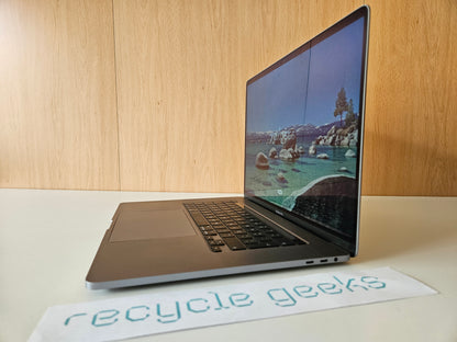 Portátil Apple Macbook Pro A2141 Intel Core i9 64GB RAM DDR4 1TB SSD | Bateria Excelente | Teclado PT | Estado: Muito Bom - B