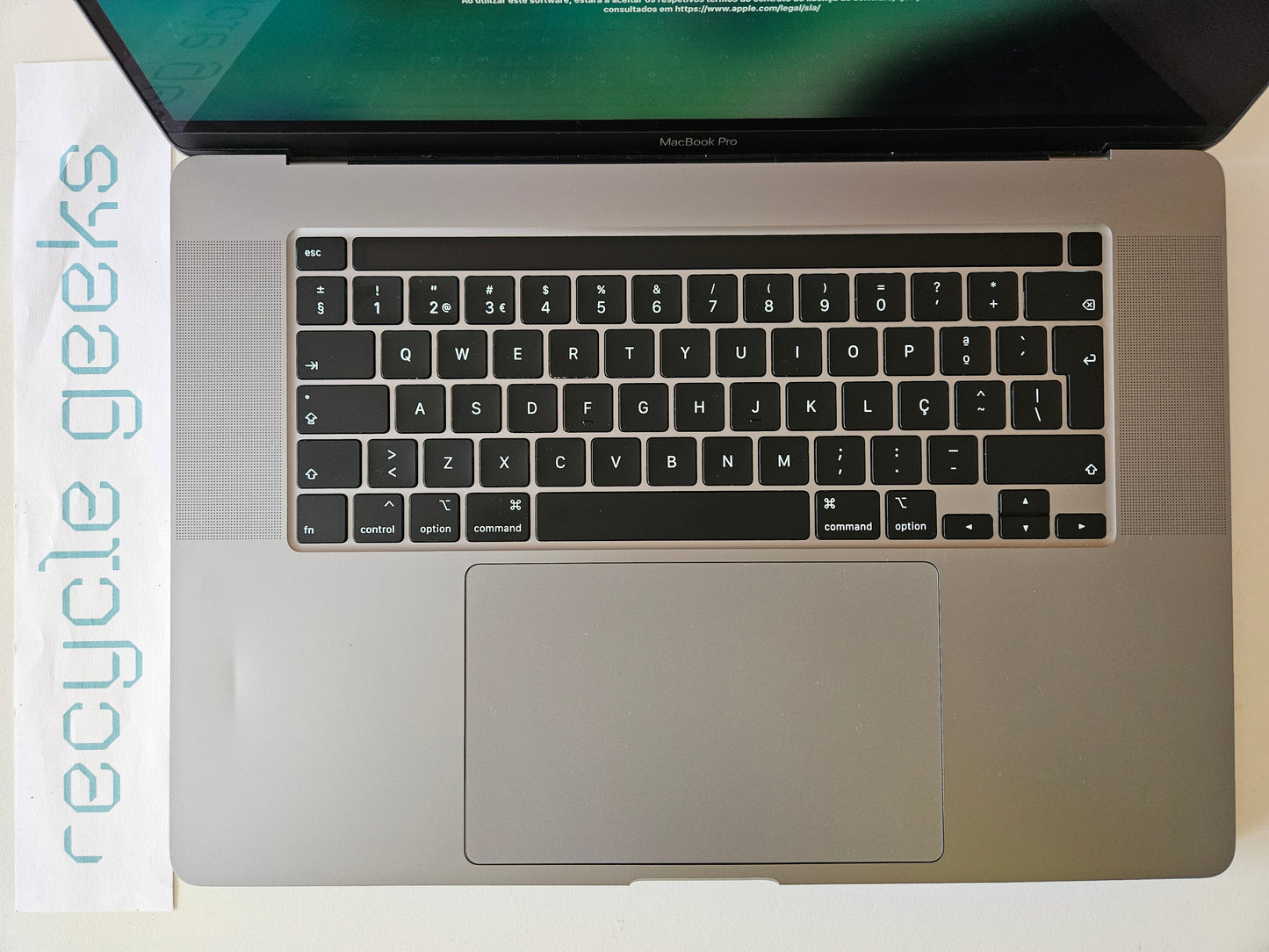 Portátil Apple Macbook Pro A2141 Intel Core i9 64GB RAM DDR4 1TB SSD | Bateria Excelente | Teclado PT | Estado: Muito Bom - B