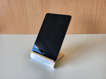 Apple iPad mini (5ª geração) A2133 (Cinzento Sideral) — Grade B
