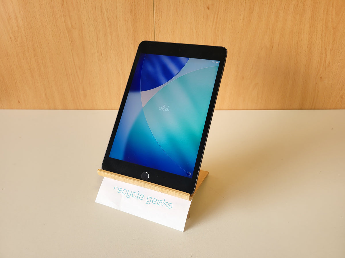 Apple iPad mini (5ª geração) A2133 (Cinzento Sideral) — Grade B
