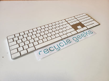 Apple Magic Keyboard with Numeric Keypad A1843 MQ052B/A EN-UK (white) — Grade A