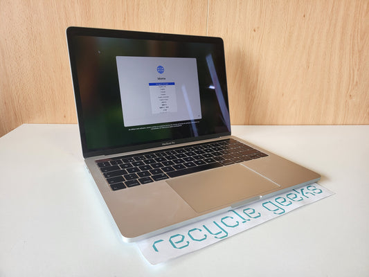 Portátil Apple Macbook Pro A1989 2019 i5 16GB Ram 256GB SSD macOS Sequoia Bateria Nova (silver) — Condição: Excelente