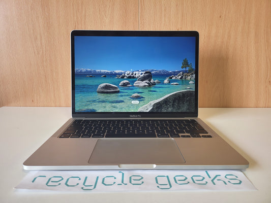 Portátil Apple Macbook Pro A2338 M1 16GB Ram 512GB SSD macOS Tahoe Bateria Nova (silver) — Condição: Excelente