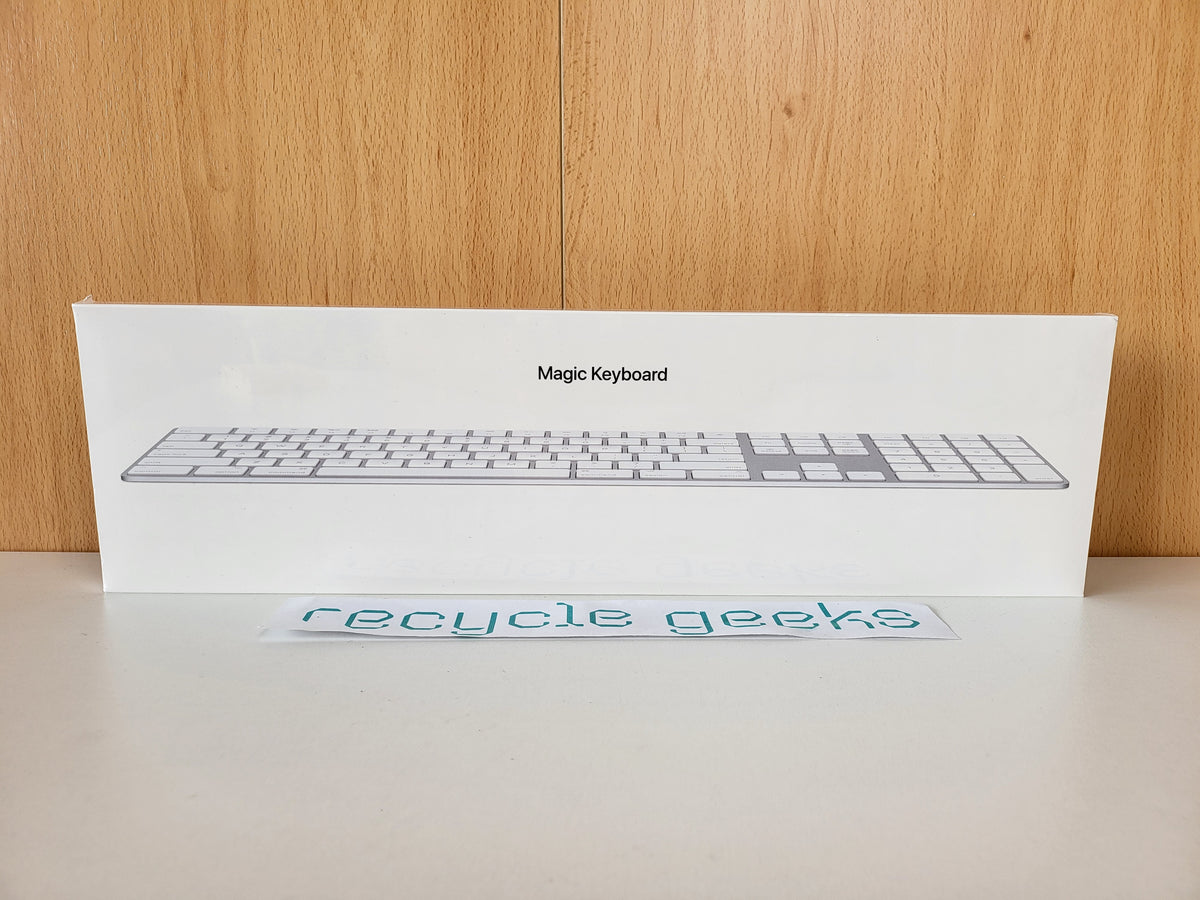 Apple Magic Keyboard with Numeric Keypad A1843 MQ052D/A Alemão (white) — Condição: Excelente