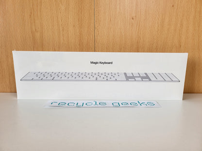Apple Magic Keyboard with Numeric Keypad A1843 MQ052D/A Alemão (white) — Condição: Excelente
