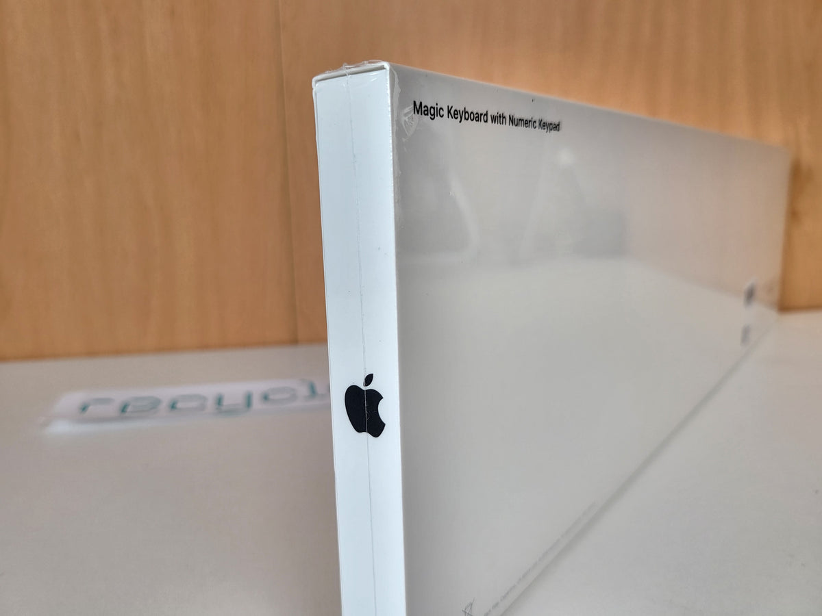 Apple Magic Keyboard with Numeric Keypad A1843 MQ052D/A Alemão (white) — Condição: Excelente