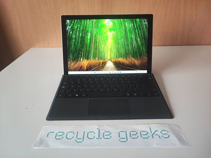 Microsoft Surface Pro 7 Plus i7-1165G7 16GB Ram 256GB NVMe com teclado PT | Estado: Muito Bom