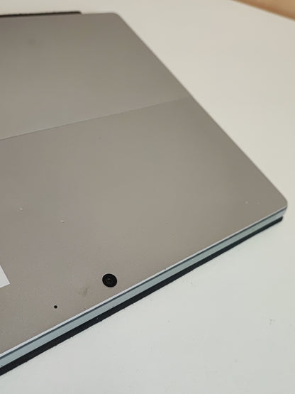 Microsoft Surface Pro 7 i5 1035G4 8GB Ram 256GB NVMe Win 11 com teclado PT Estado: Muito Bom