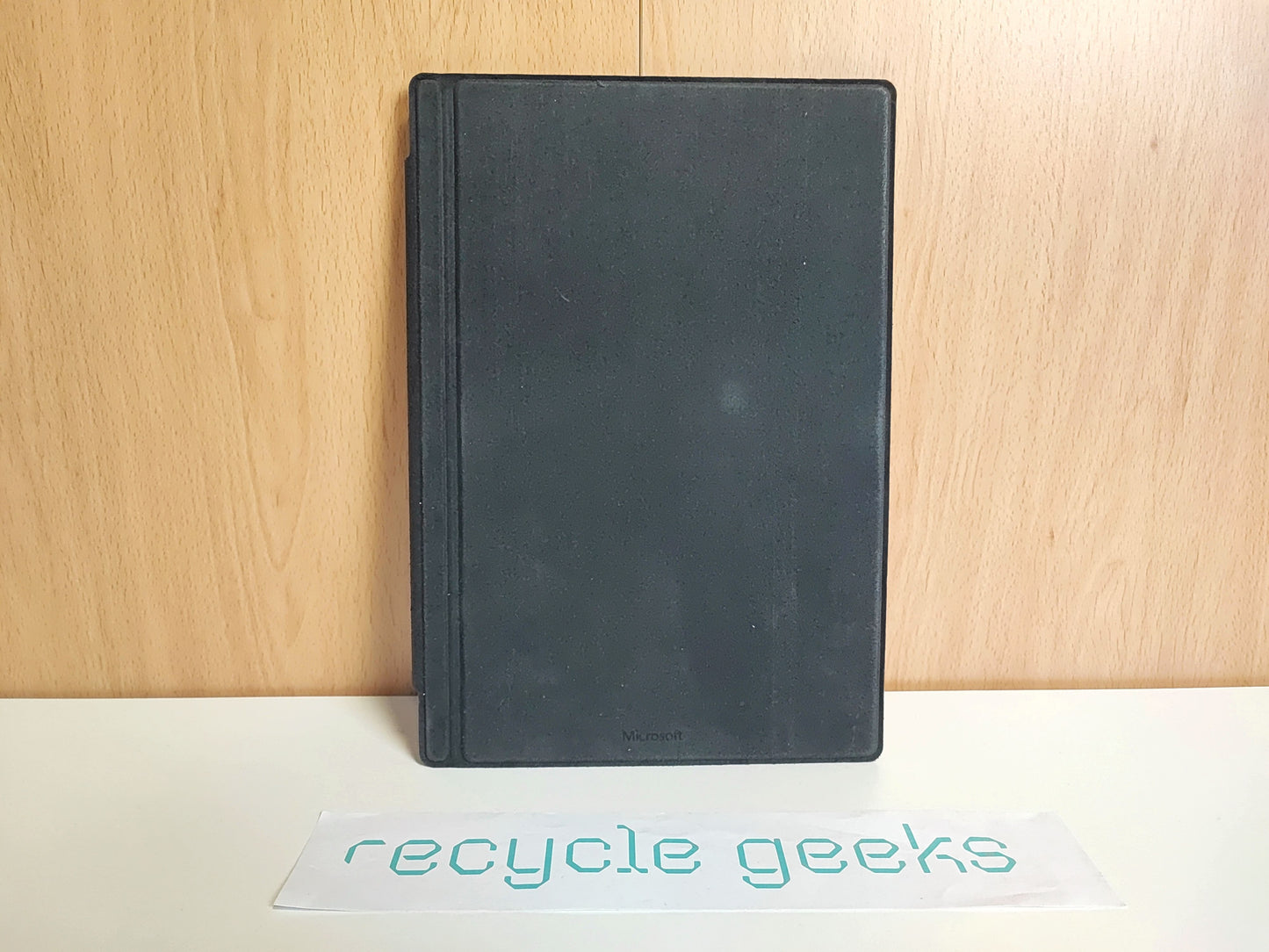 Microsoft Surface Pro 7 i5 1035G4 8GB Ram 256GB NVMe Win 11 com teclado PT Estado: Muito Bom