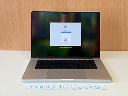 Apple Macbook Pro A2485 16,2'' 2021 M1 Max 32GB Ram 512GB macOS Sequoia (silver) — Grade B