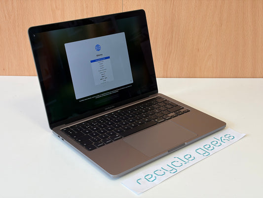 Apple Macbook Pro A2289 2020 13,3'' i5 16GB Ram 256GB macOS Tahoe (grey) — Grade A