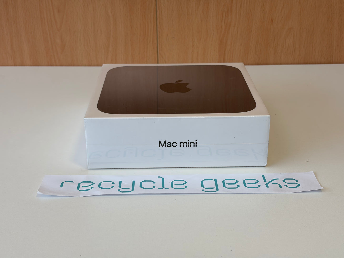 Apple Mac Mini A1993 MRTR2LL/A 2018 i3 8100B 8GB Ram 512GB NVMe (grey) — Novo N