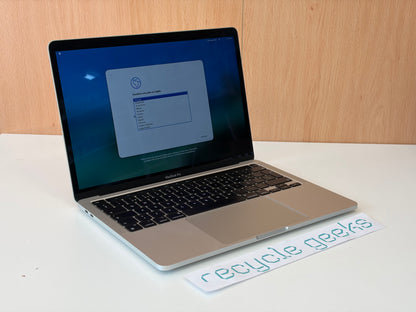 Apple Macbook Pro A2338 M1 16GB Ram 512GB macOS Tahoe (silver) — Grade B