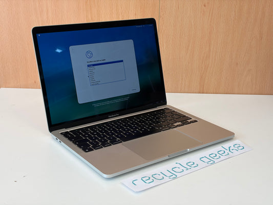 Apple Macbook Pro A2338 M1 16GB Ram 512GB macOS Tahoe (silver) — Grade B