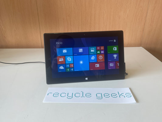 Tablet Microsoft Surface RT Quad-core 1.3 GHz Cortex-A9 2GB RAM 32GB SSD Win 8 | Estado: Muito Bom