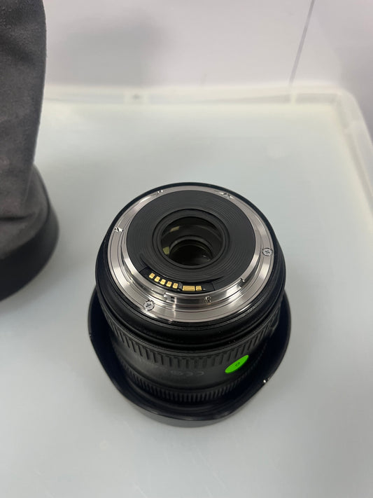 Canon EF 24-70mm f/4L IS USM Estado: Excelente