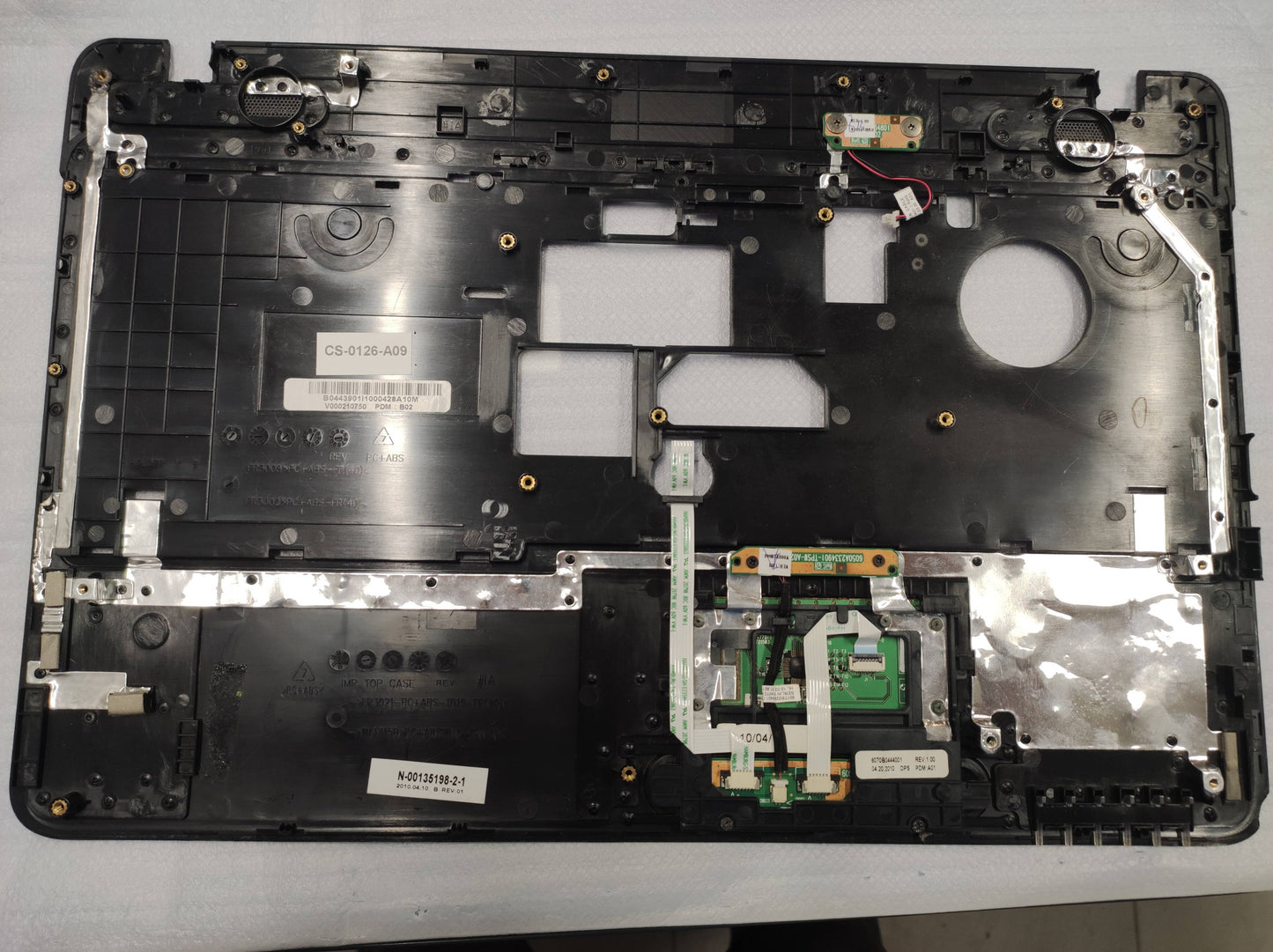 Palmrest c/ Power Button e Touchpad Toshiba N-00135198-2-1 v000210750