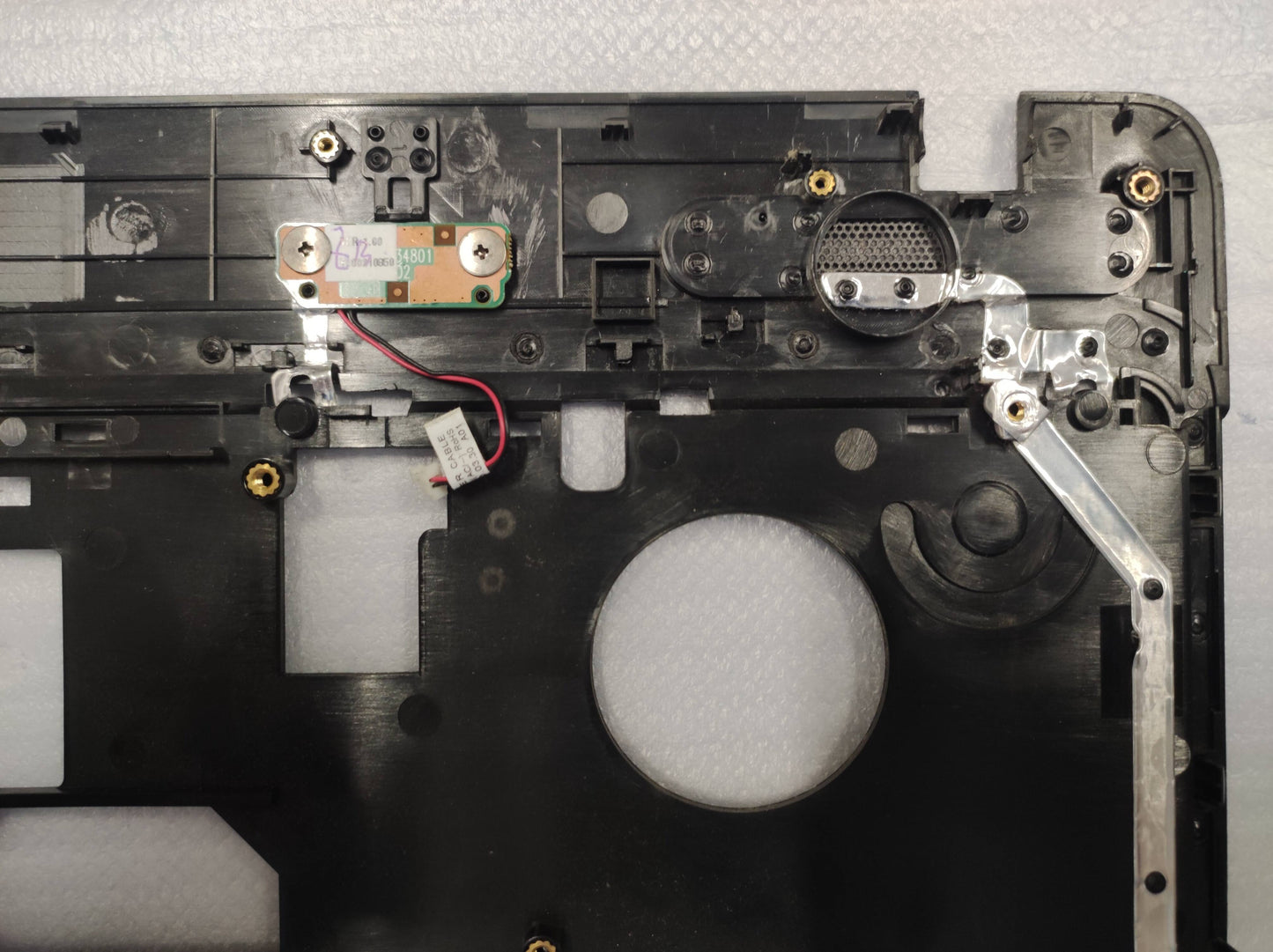 Palmrest c/ Power Button e Touchpad Toshiba N-00135198-2-1 v000210750