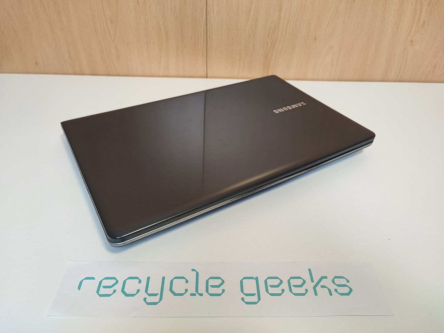 Portátil Samsung NP350V5C-A02PT Intel Core i5-3210M 6GB DDR3 Teclado PT Portugal Windows 11 Estado: Razoável - C