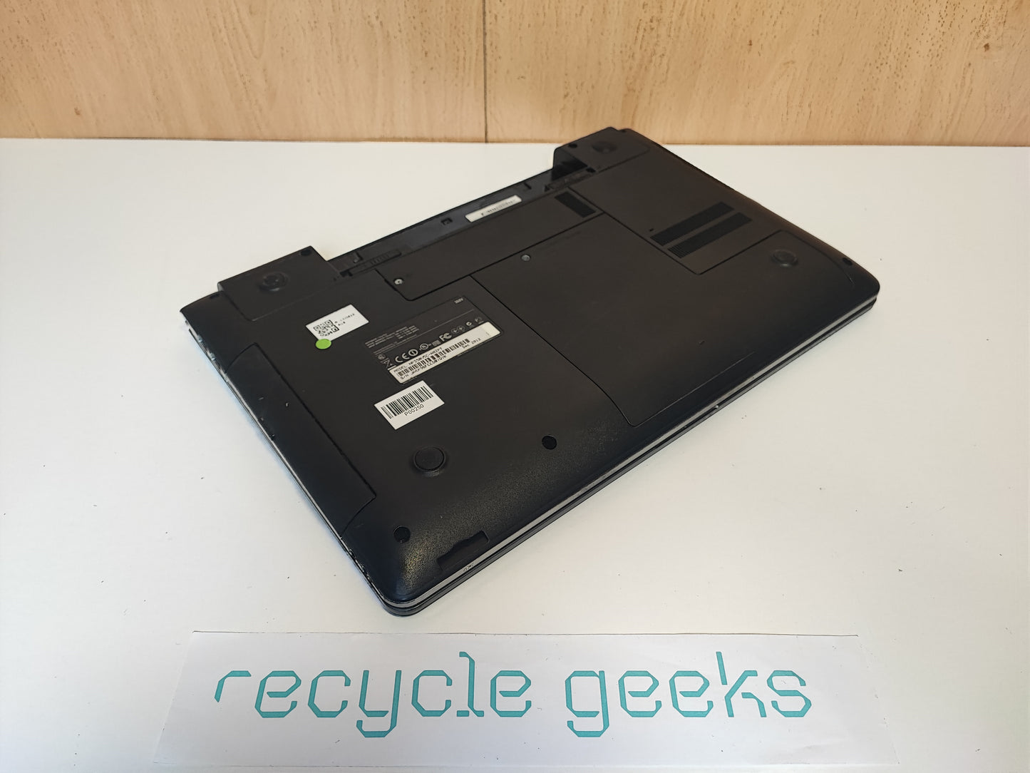 Portátil Samsung NP350V5C-A02PT Intel Core i5-3210M 6GB DDR3 Teclado PT Portugal Windows 11 Estado: Razoável - C